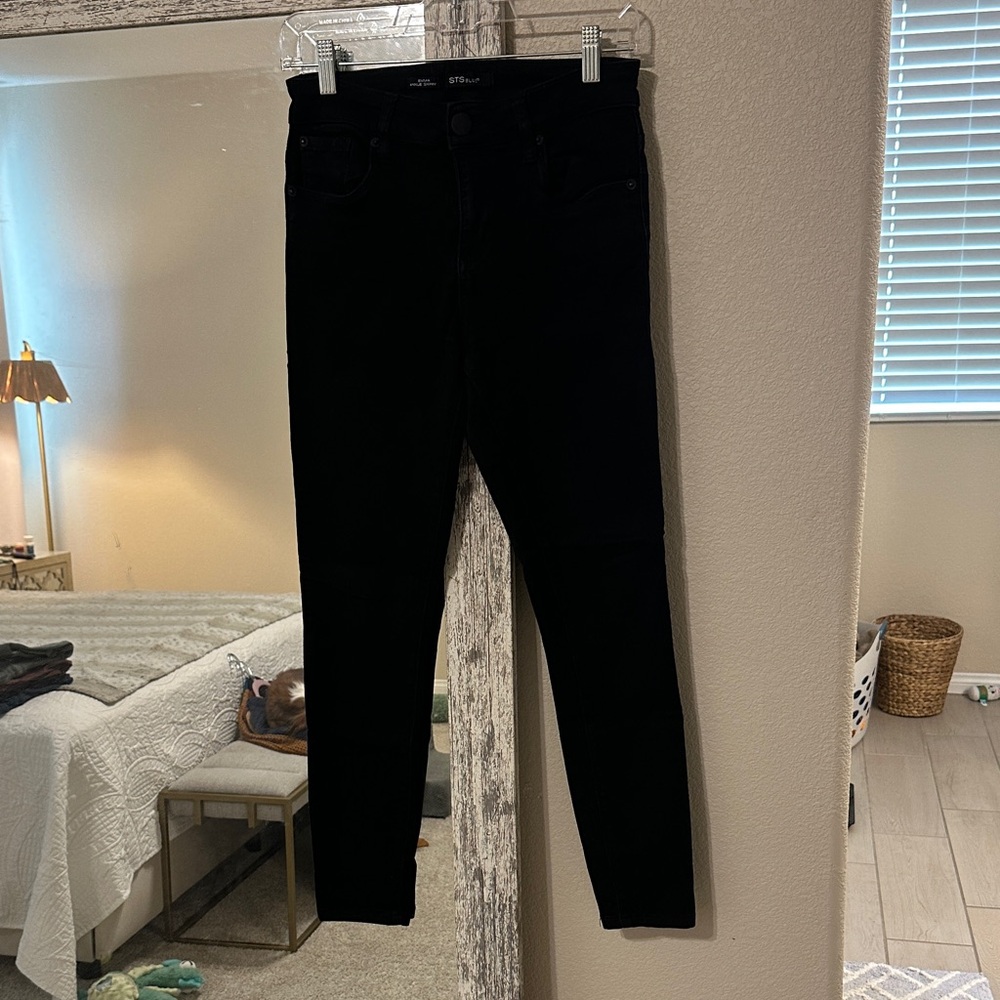 STS Blue Women's Black Skinny Jeans